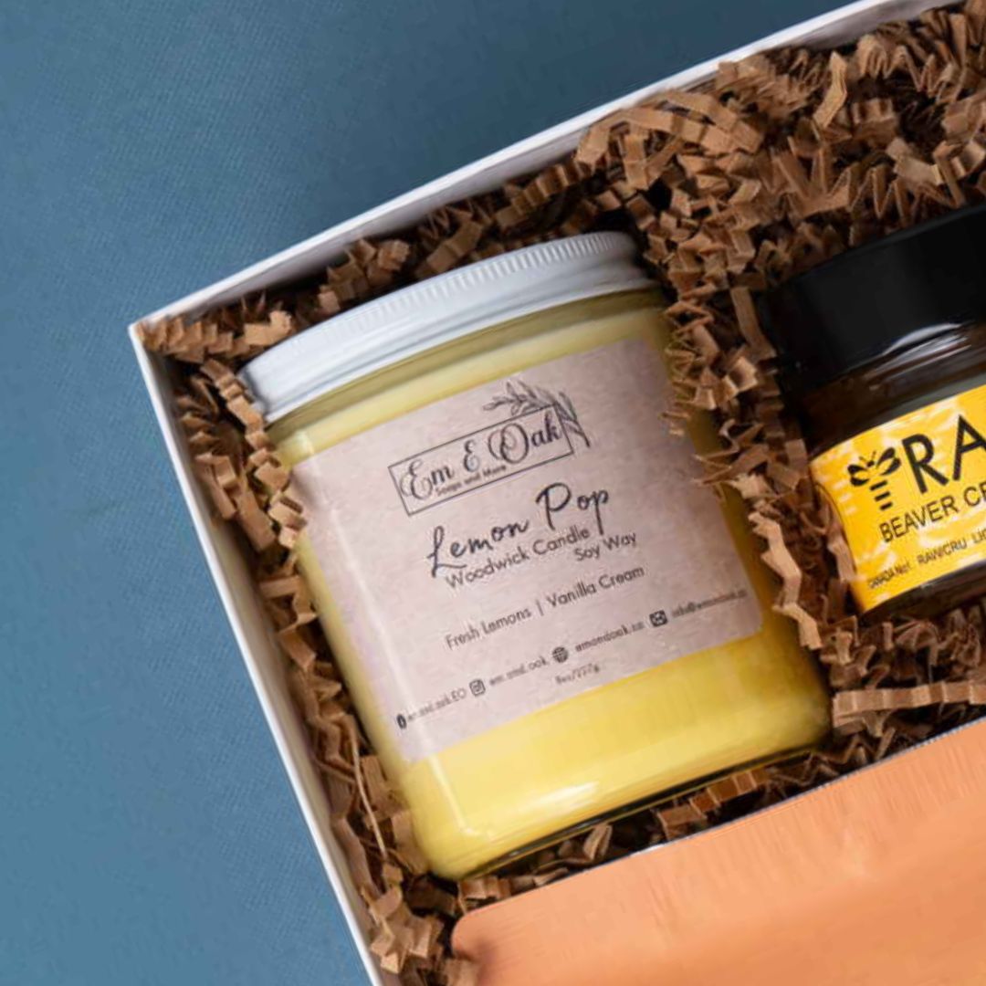 Em & Oak Lemon Poppy scented candle in The Park gift box.